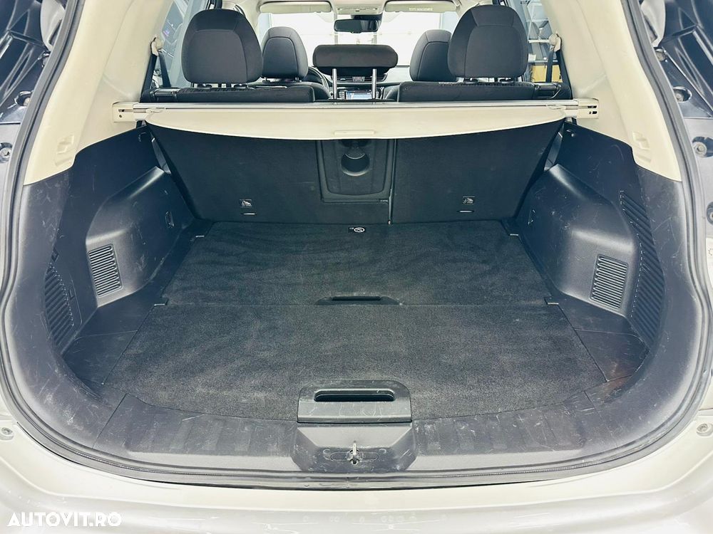 Nissan X-Trail 1.6 DIG-T N-Vision - 18