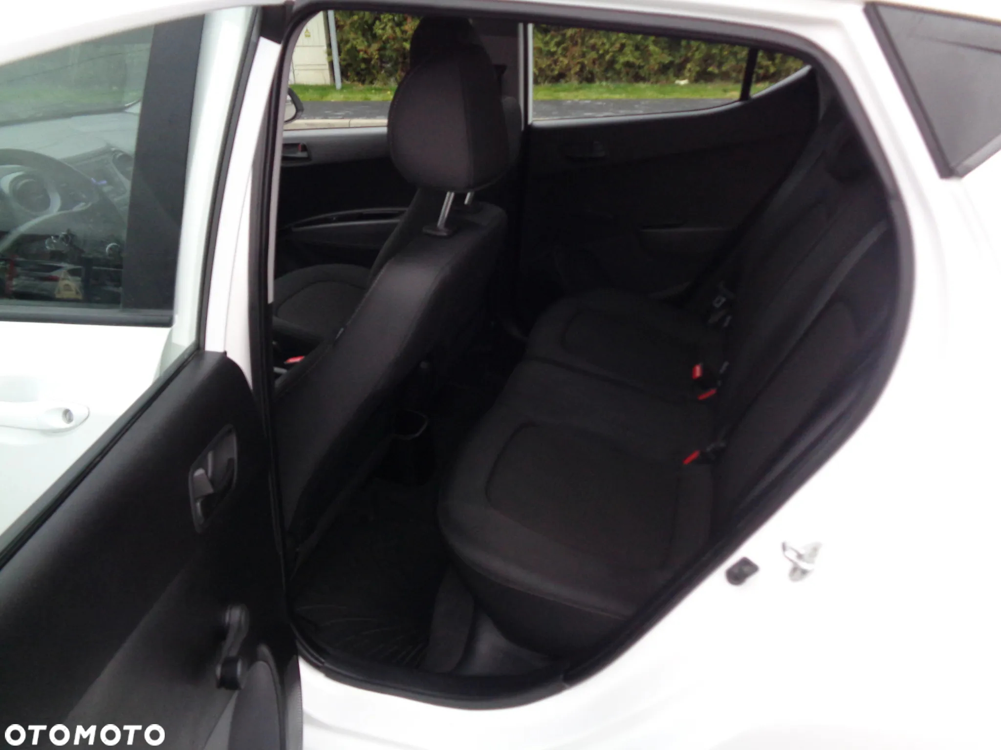 Hyundai i10 1.0 Premium - 14
