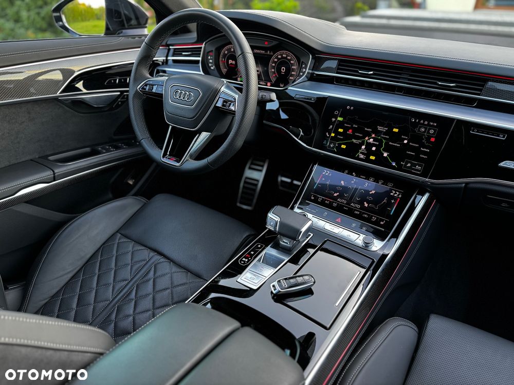 Audi A8 - 24
