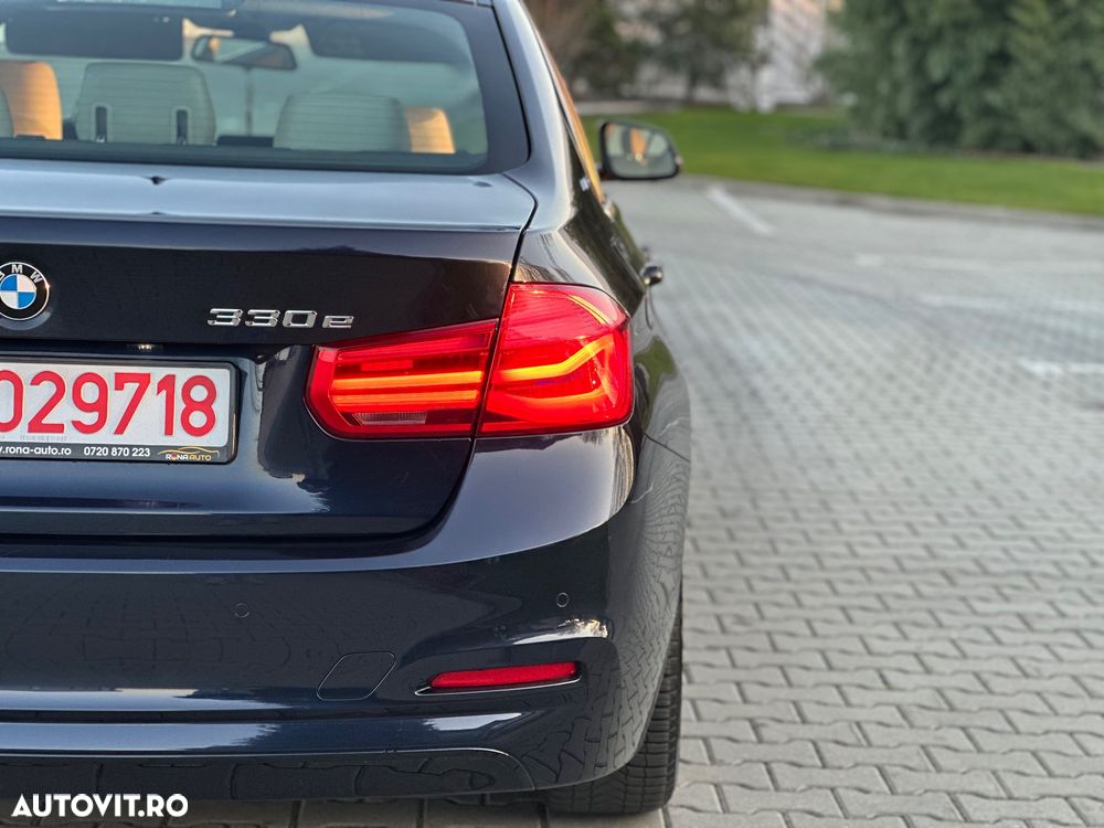 BMW Seria 3 330e iPerformance Luxury Line - 35
