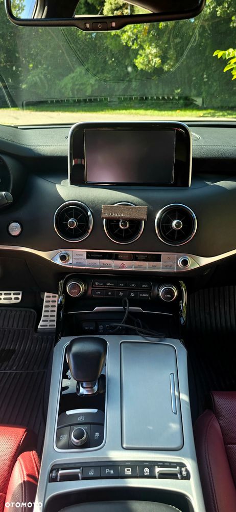 Kia Stinger 2.0 T-GDI GT Line - 12