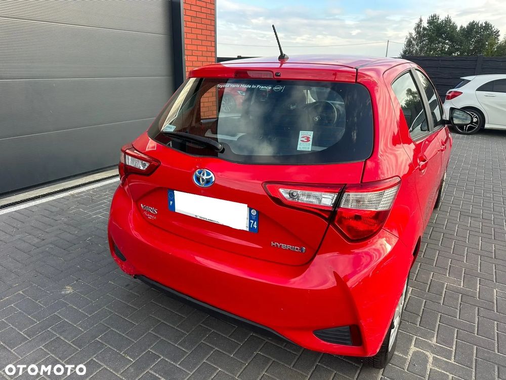 Toyota Yaris Hybrid 100 Active EU6 - 2