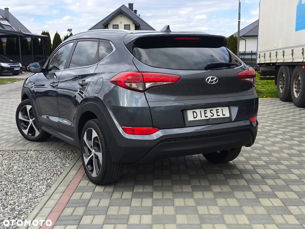 Hyundai Tucson 1.7 CRDI BlueDrive Style 2WD - 4