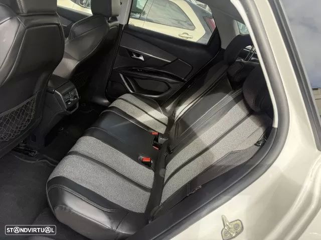 Peugeot 3008 1.2 PureTech Access - 28