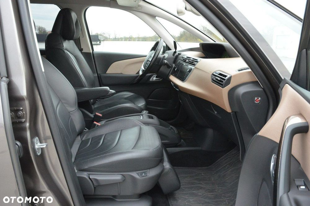 Citroën C4 Grand Picasso 2.0 BlueHDi Exclusive - 24