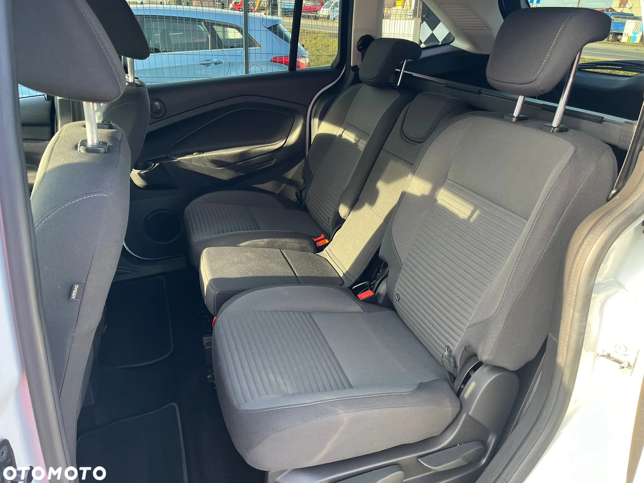 Ford Grand C-MAX 1.5 TDCi Start-Stopp-System Titanium - 27