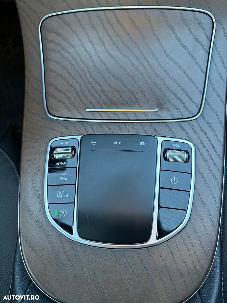 Mercedes-Benz E 220 d T 9G-TRONIC Exclusive - 33