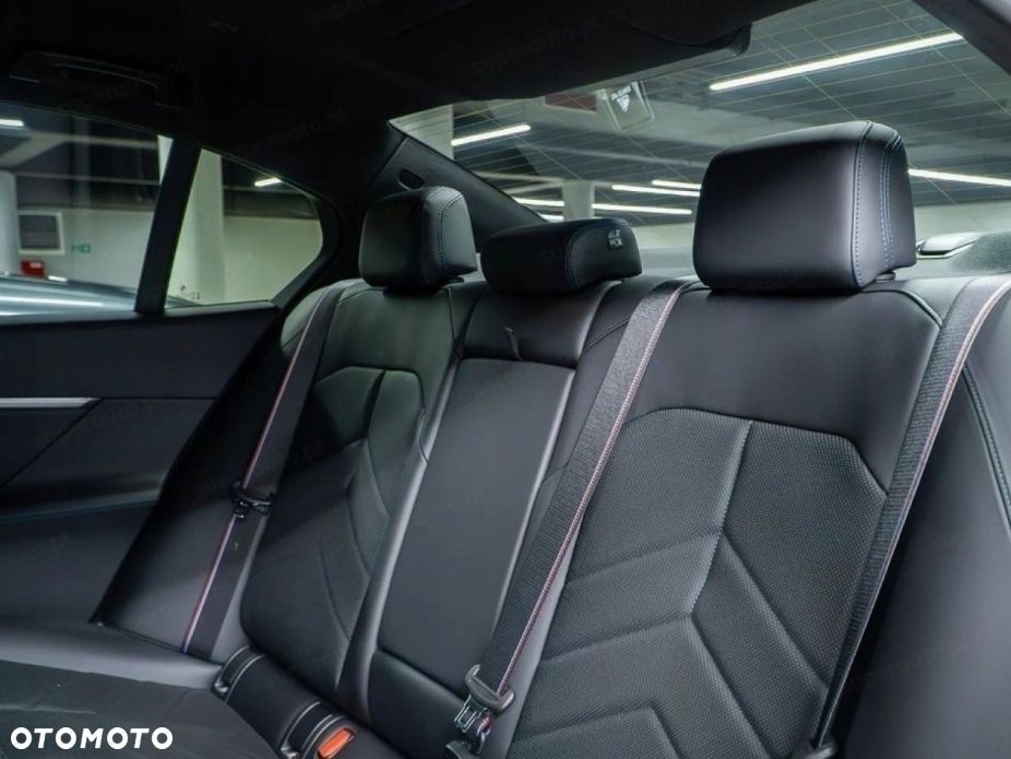 BMW Seria 5 520d xDrive mHEV M Sport - 16