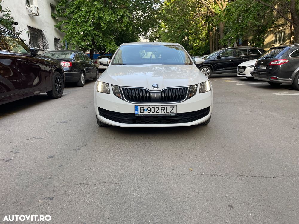 Skoda Octavia 1.6 TDI Ambition - 8