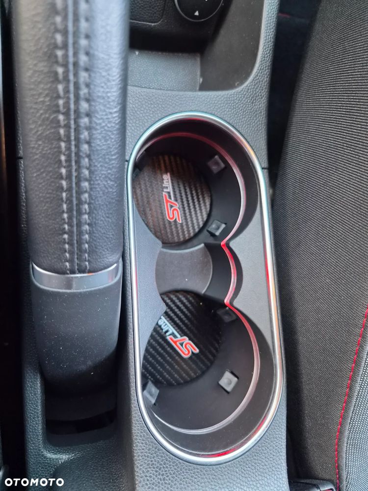 Ford Fiesta 1.0 EcoBoost ST-Line - 36
