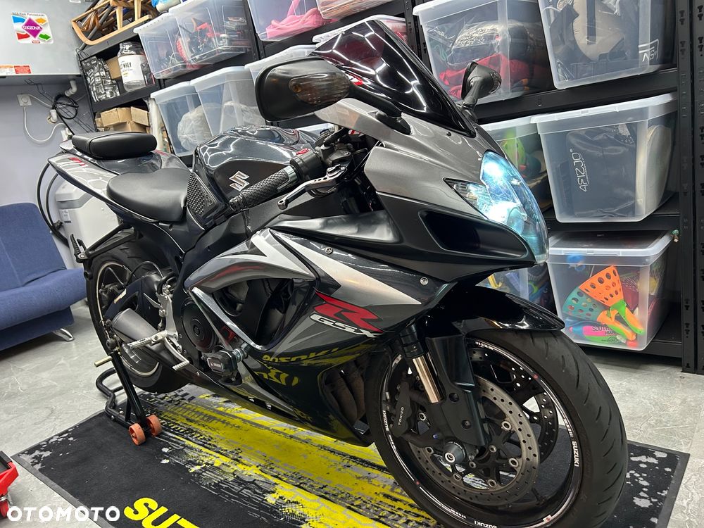 Suzuki GSX-R - 2