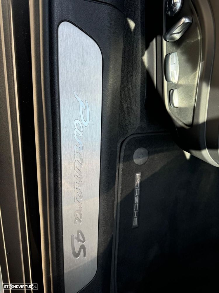 Porsche Panamera 4 S - 52