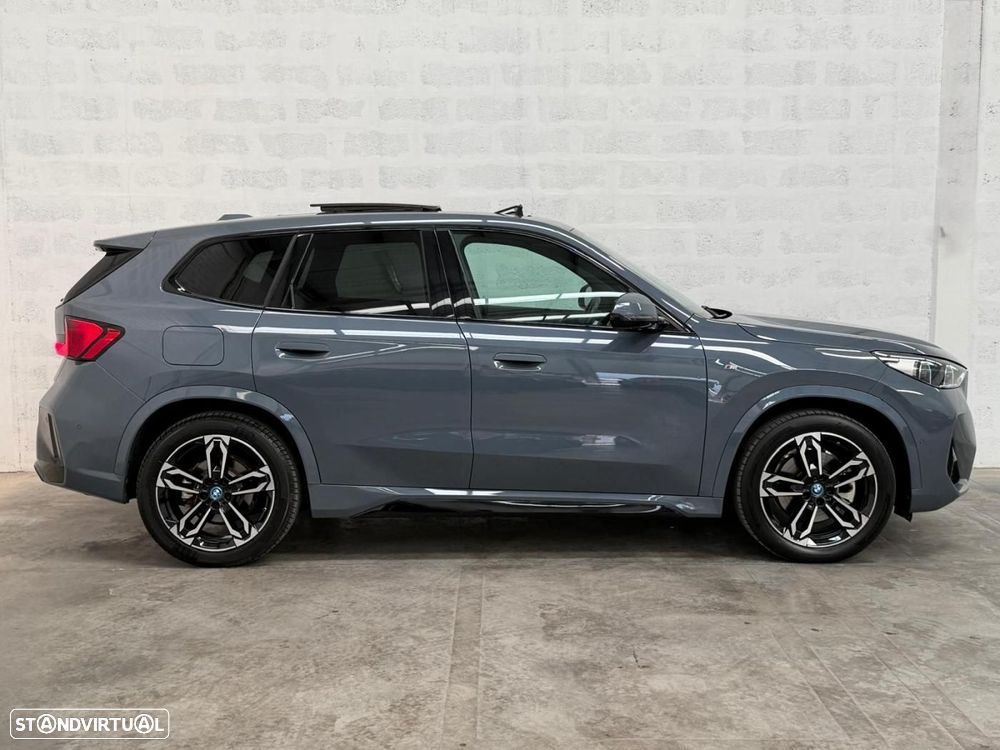 BMW iX1 xDrive30 - 4