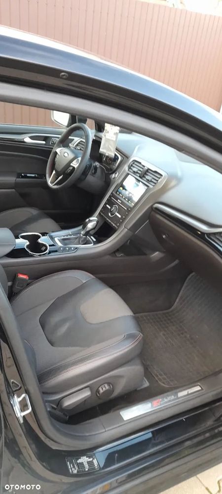 Ford Mondeo 2.0 TDCi Titanium PowerShift - 16