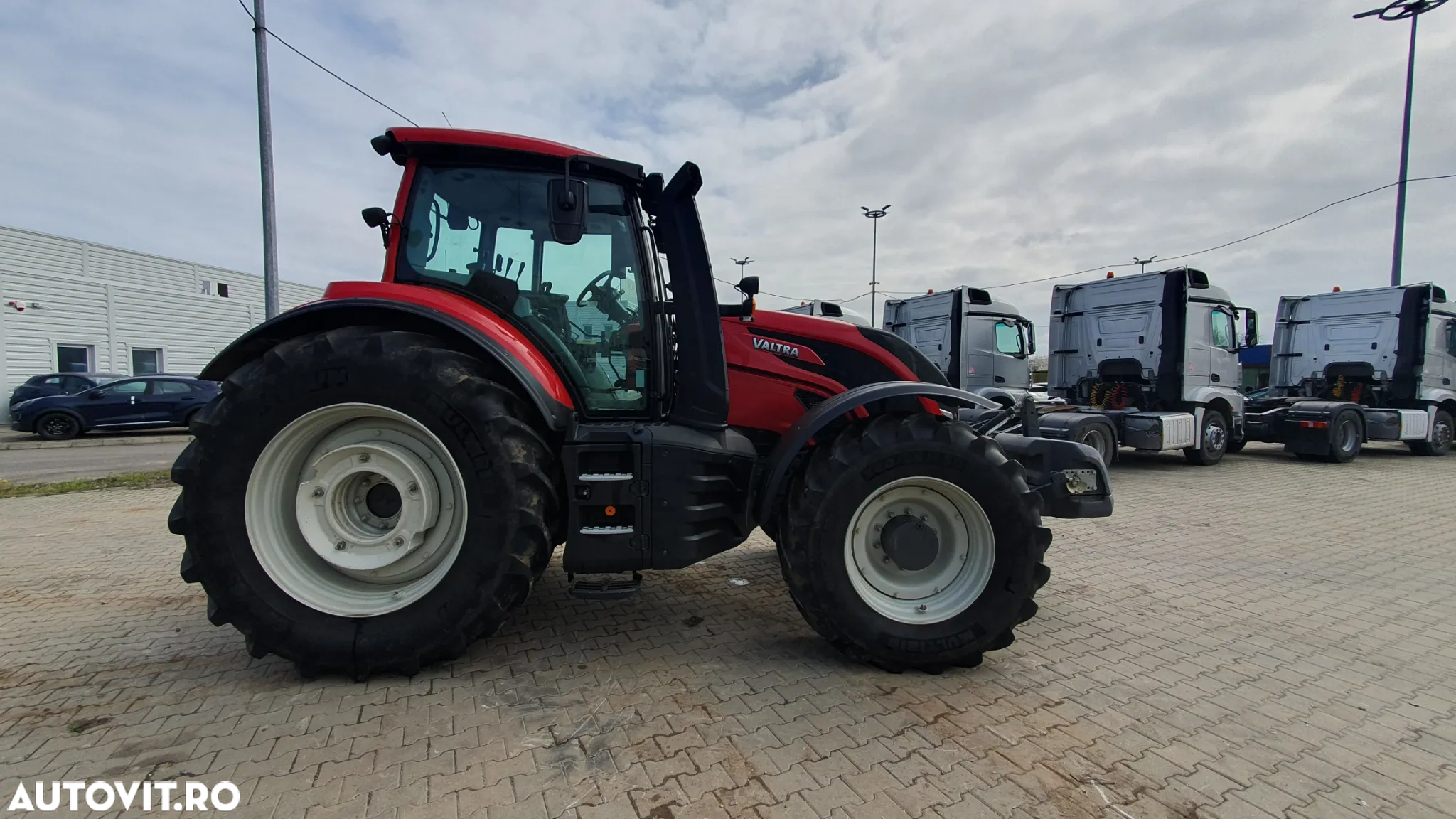Valtra T 235 A - 3