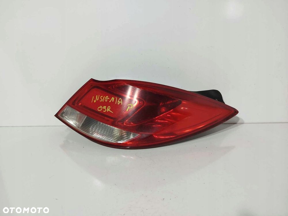 LAMPA PRAWA TYLNA TYŁ OPEL INSIGNIA A 08-13 HB - 1