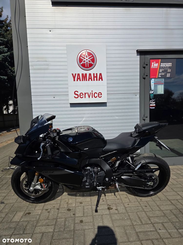 Yamaha R9 - 4