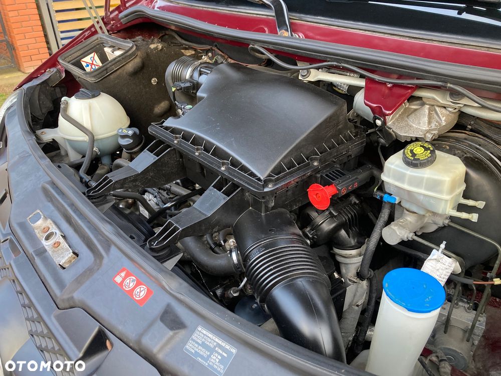 Mercedes-Benz Sprinter - 11