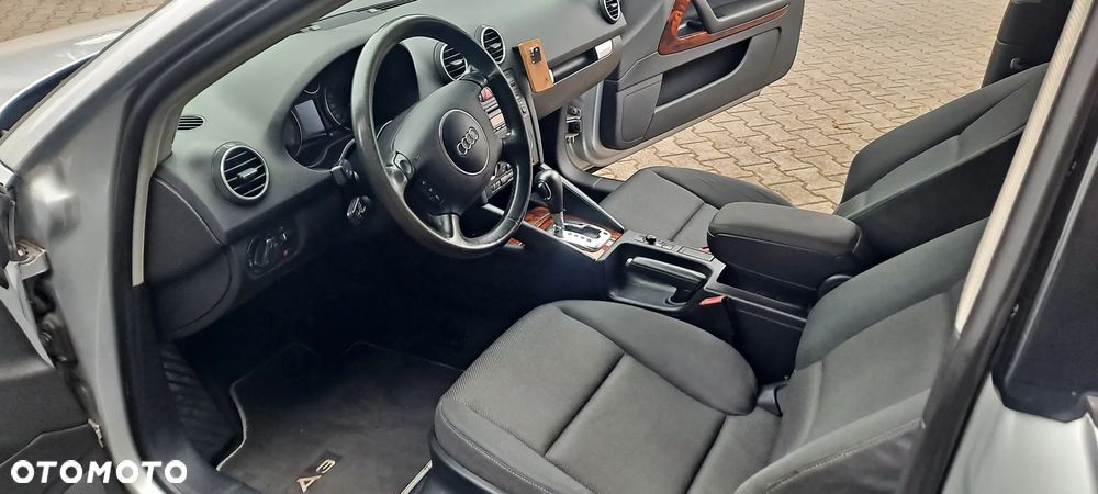 Audi A3 3-drzwiowe 2.0 FSI Ambition Tiptronic - 9