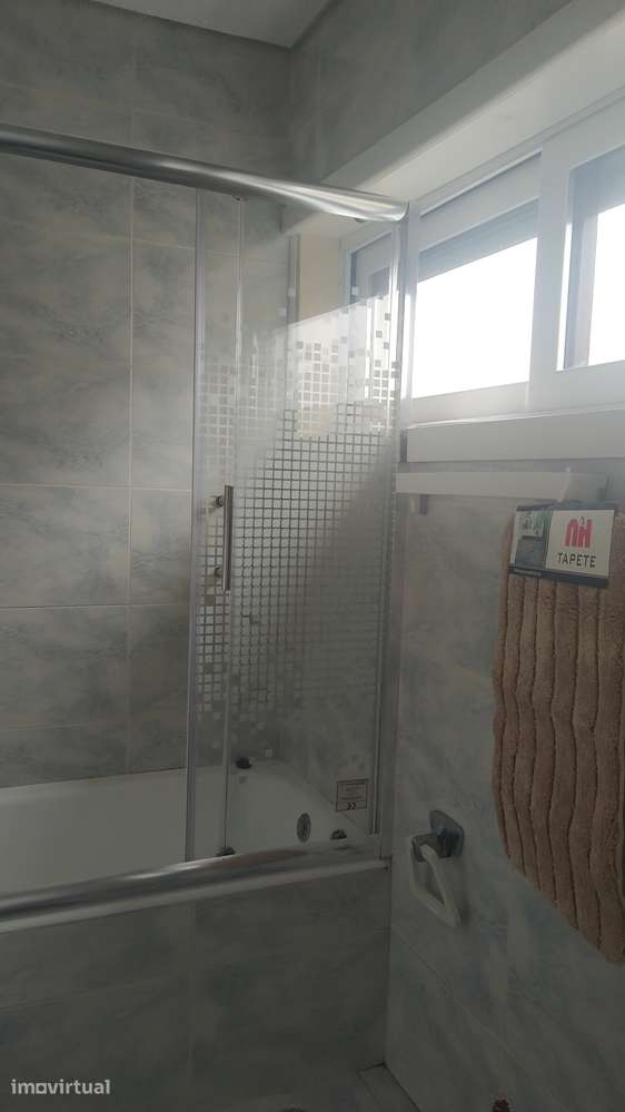 QUARTO individual c/ despesas incluídas - A 500m do METRO H. S. João - Grande imagem: 4/10