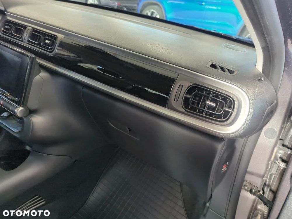 Citroën C3 1.2 PureTech Shine - 13