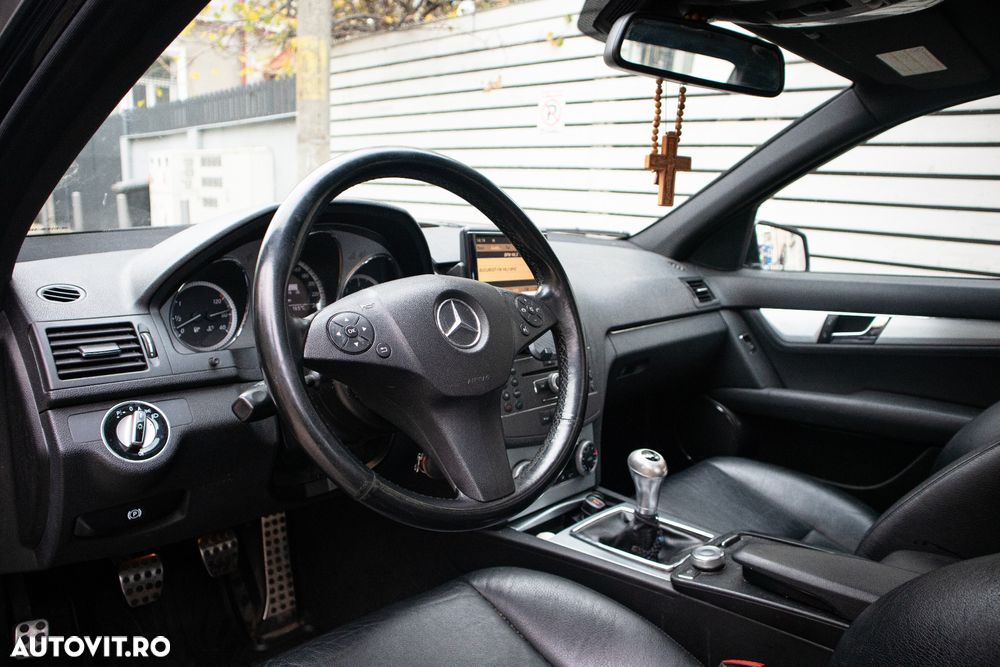 Mercedes-Benz C 220 CDI DPF BlueEFFICIENCY SPORT EDITION - 12