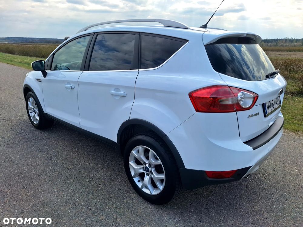 Ford Kuga 2.0 TDCi 2x4 Titanium - 9