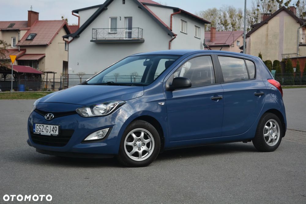 Hyundai i20 - 18