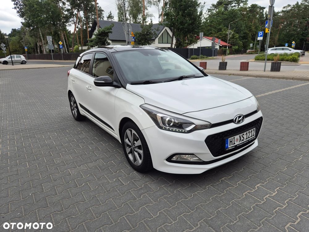 Hyundai i20 - 24