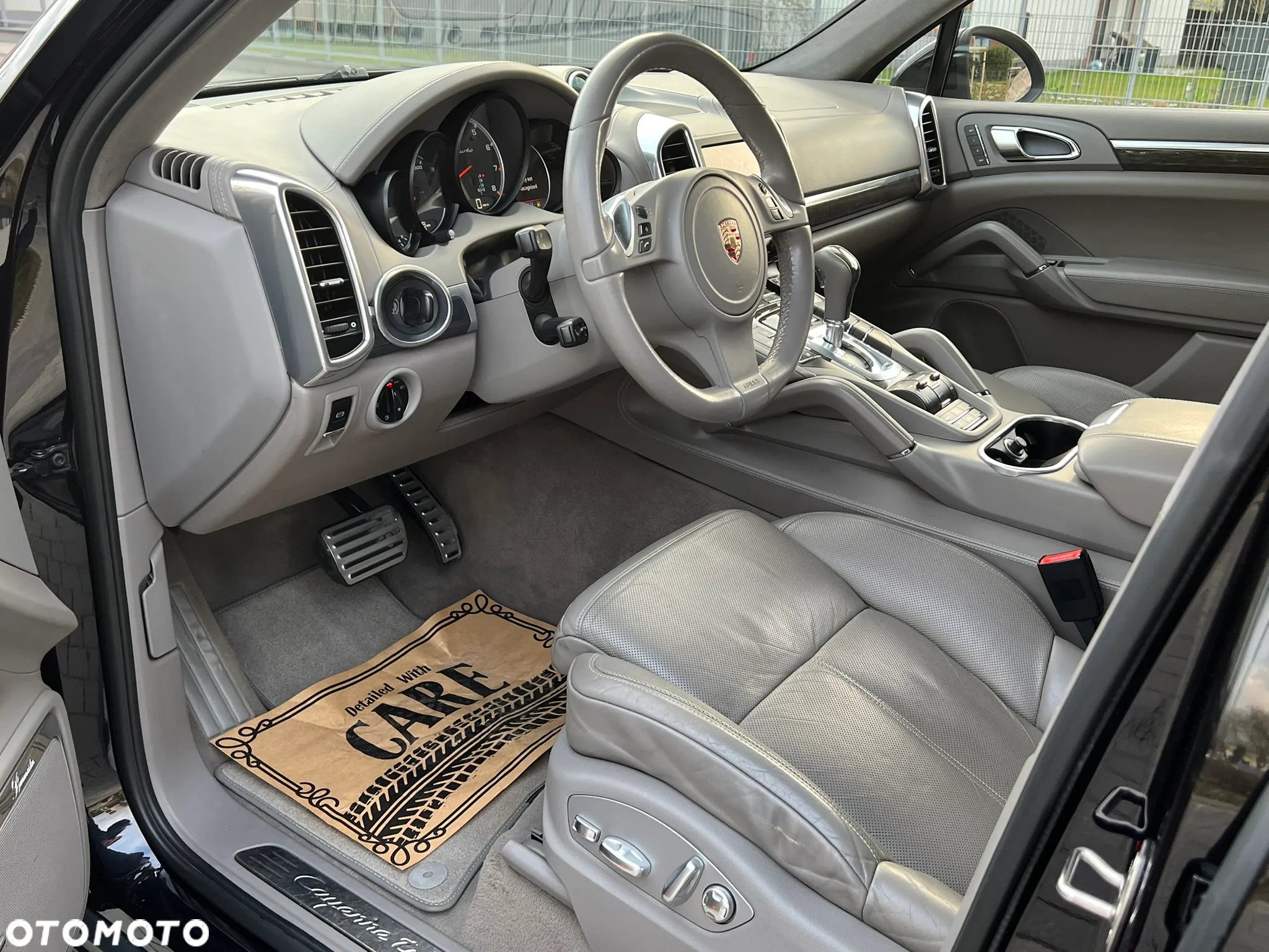 Porsche Cayenne Turbo Tiptronic S - 10