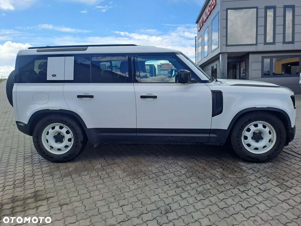 Land Rover Defender - 4
