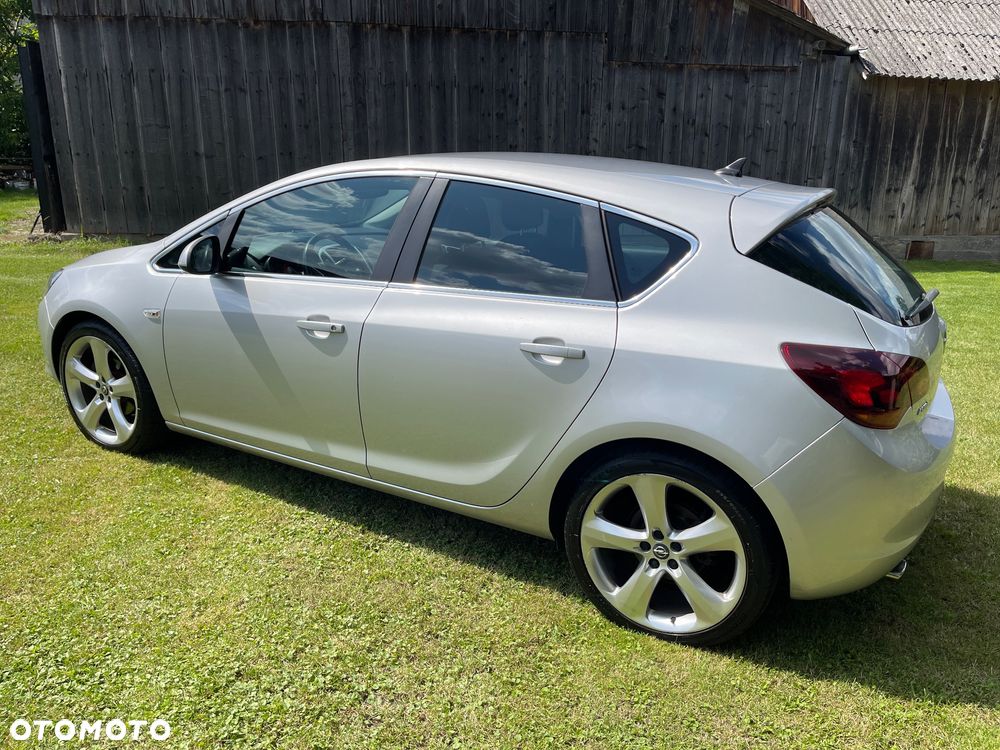 Opel Astra - 2