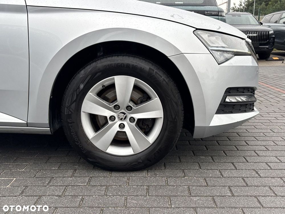 Skoda Superb 1.5 TSI Ambition DSG - 35