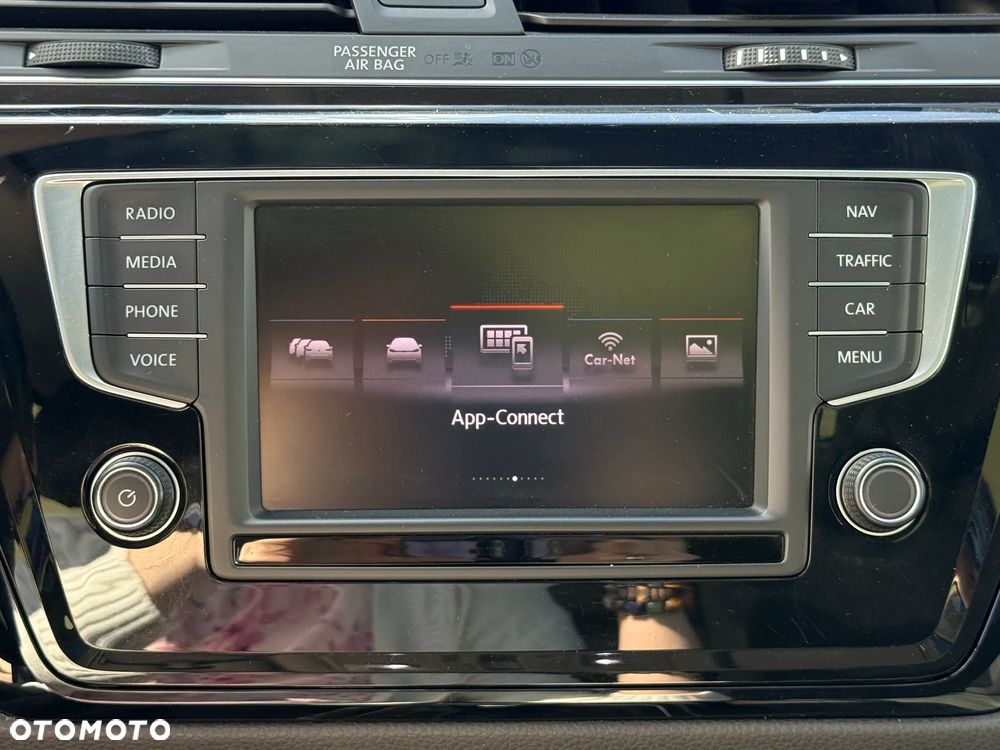 Volkswagen Touran 2.0 TDI BMT Highline DSG - 37