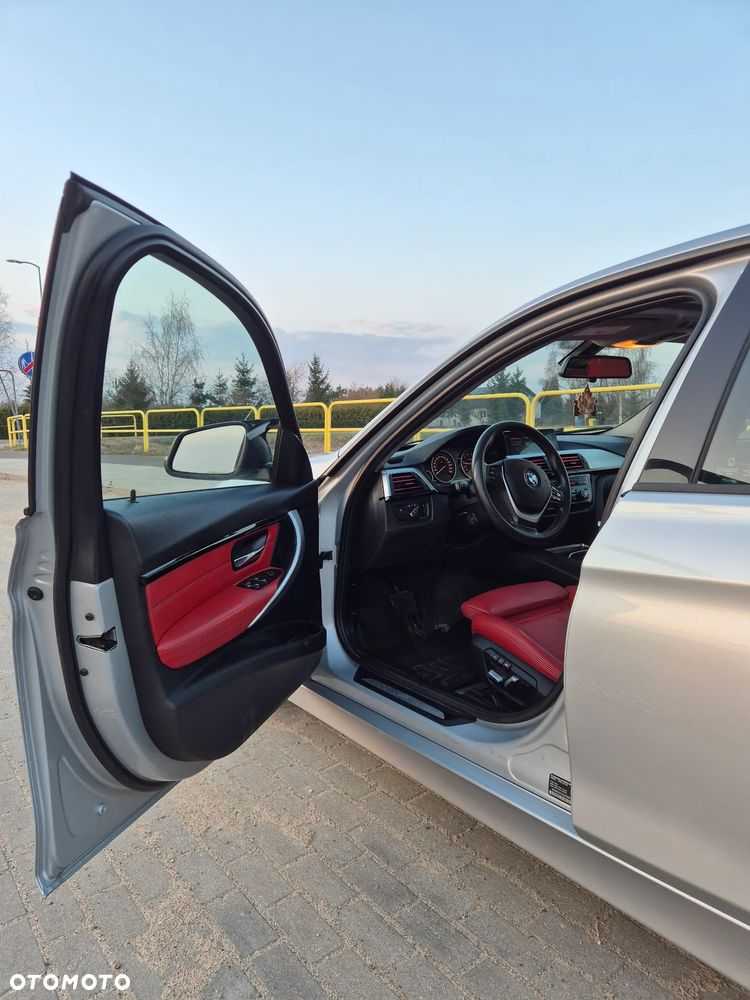 BMW Seria 3 320i xDrive - 5