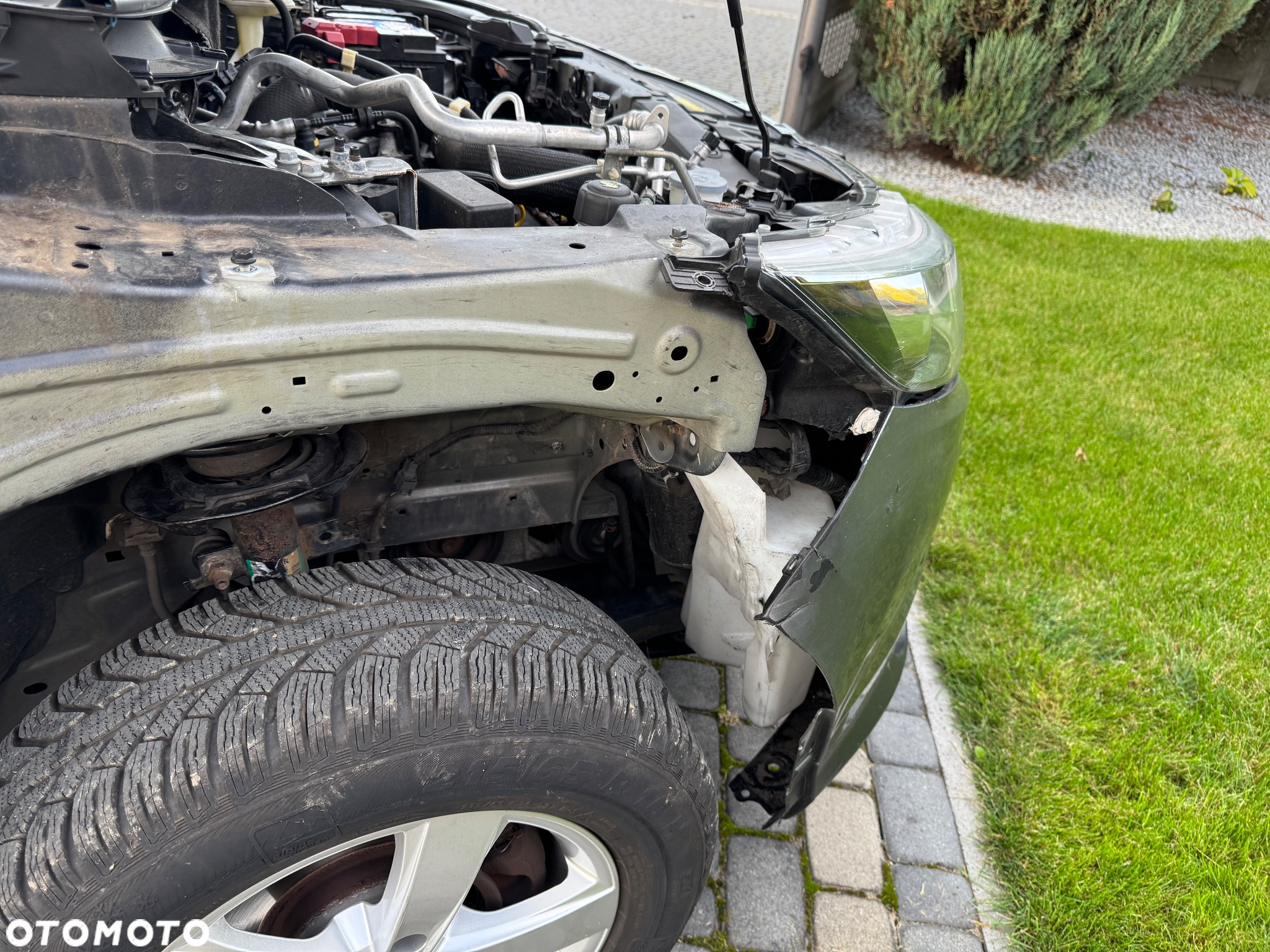 Nissan Qashqai - 25