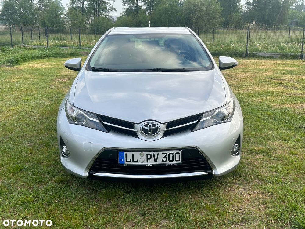 Toyota Auris 1.6 Executive - 5