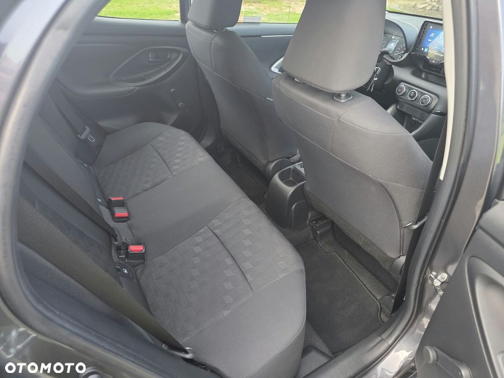 Toyota Yaris 1.5 Active - 13
