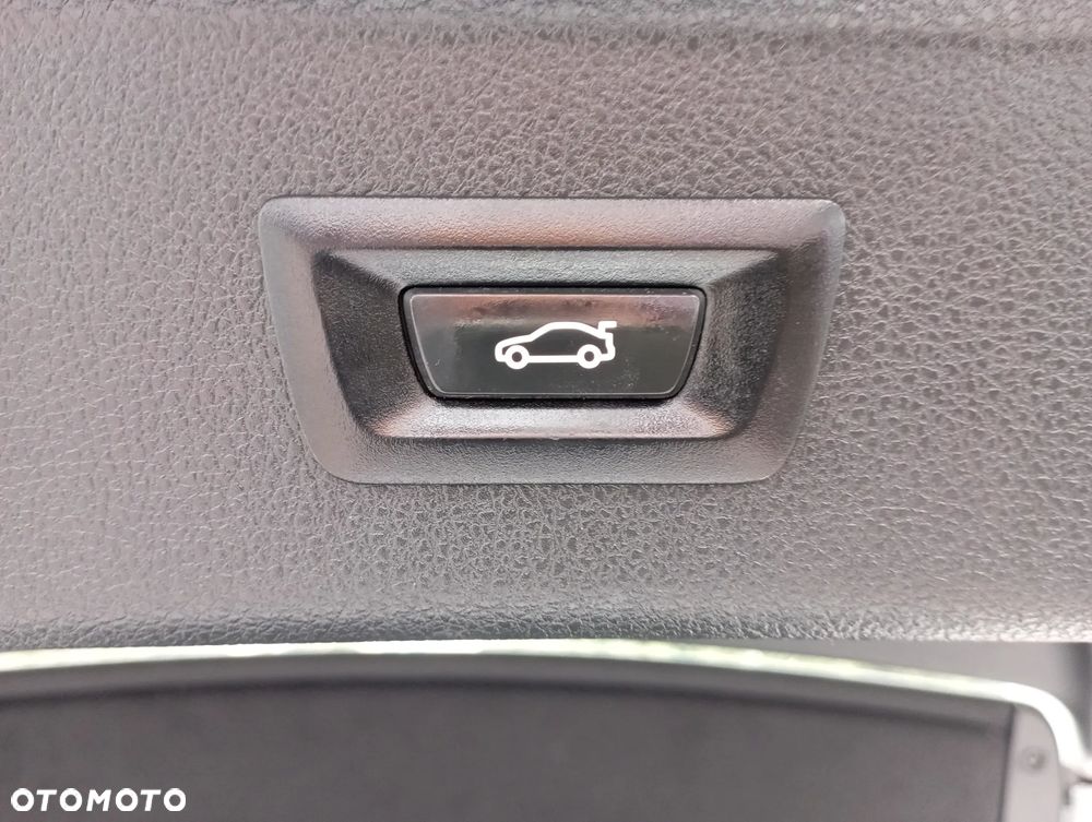 BMW Seria 3 318d Advantage - 32