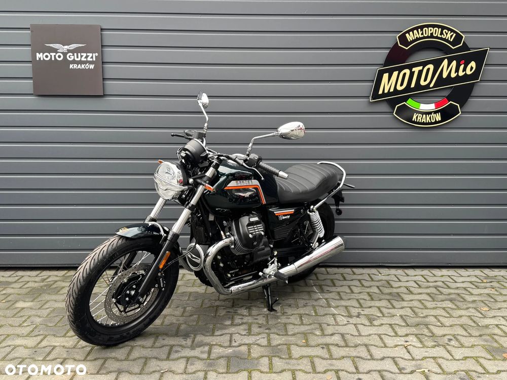 Moto Guzzi V7 - 8