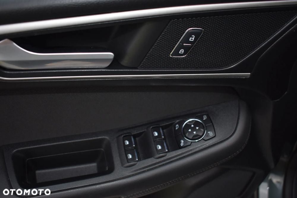 Ford S-Max 1.5 EcoBoost Titanium - 23