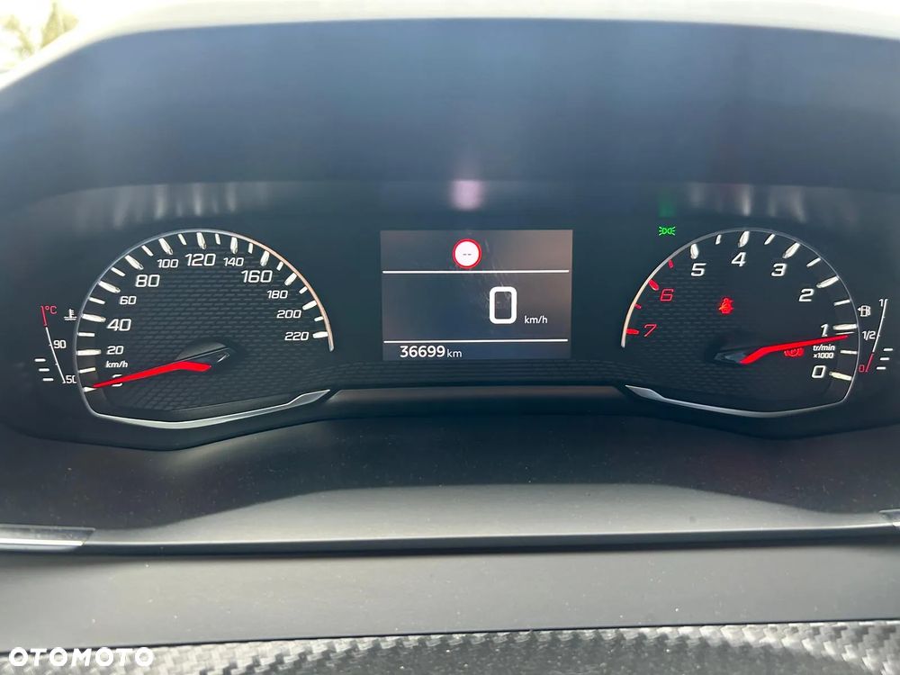 Peugeot 208 1.2 PureTech Style S&S - 28