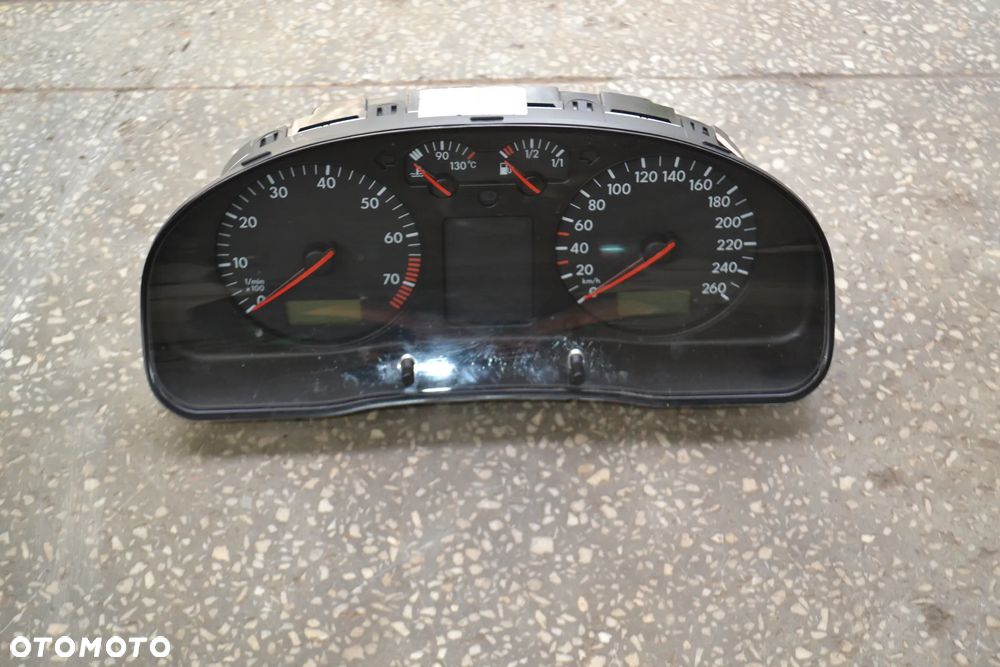 VW PASSAT B5 1,8 T 96-00 LICZNIK 3B0919881F EUROPA - 1