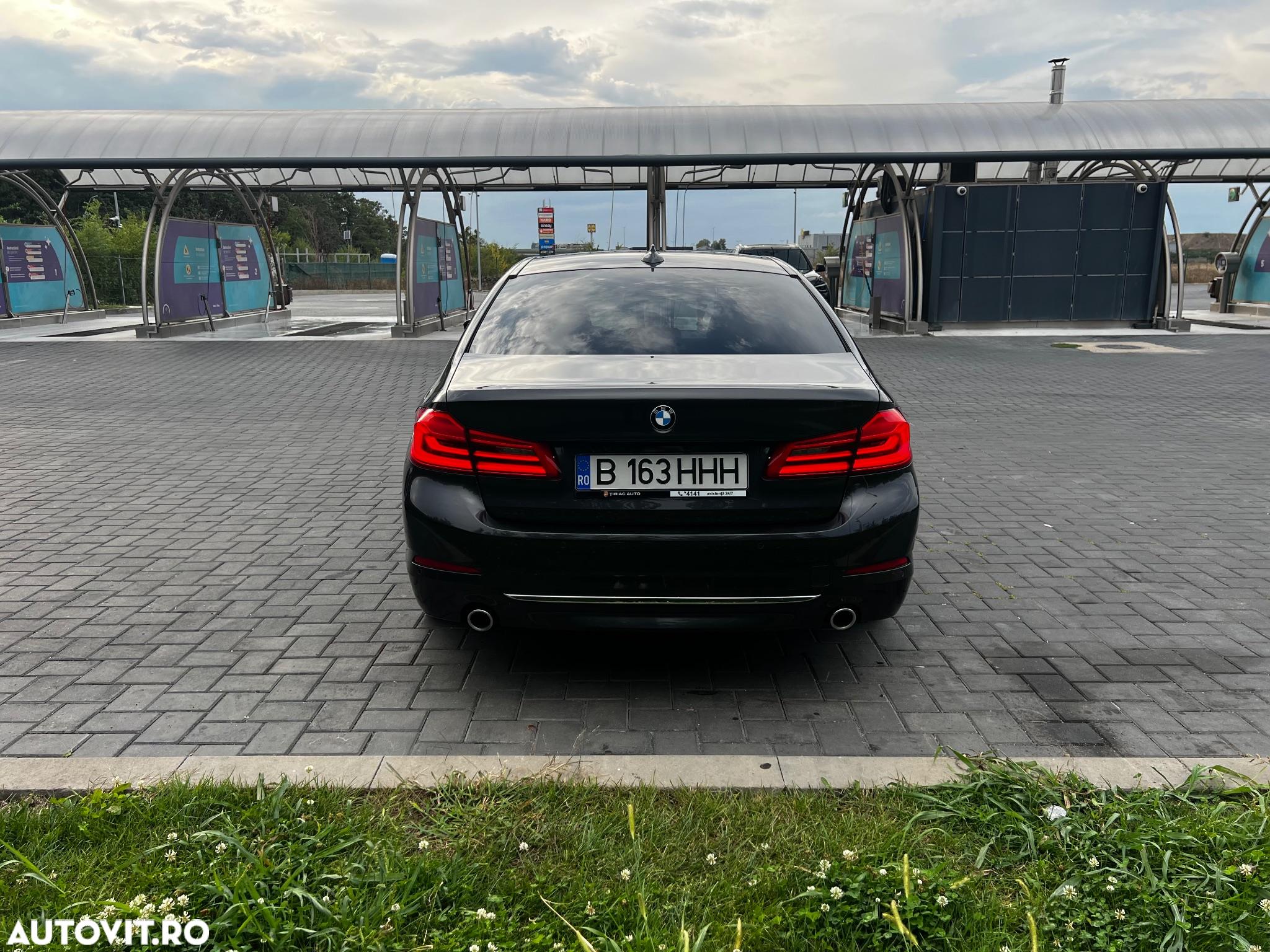 BMW Seria 5 520d AT - 11