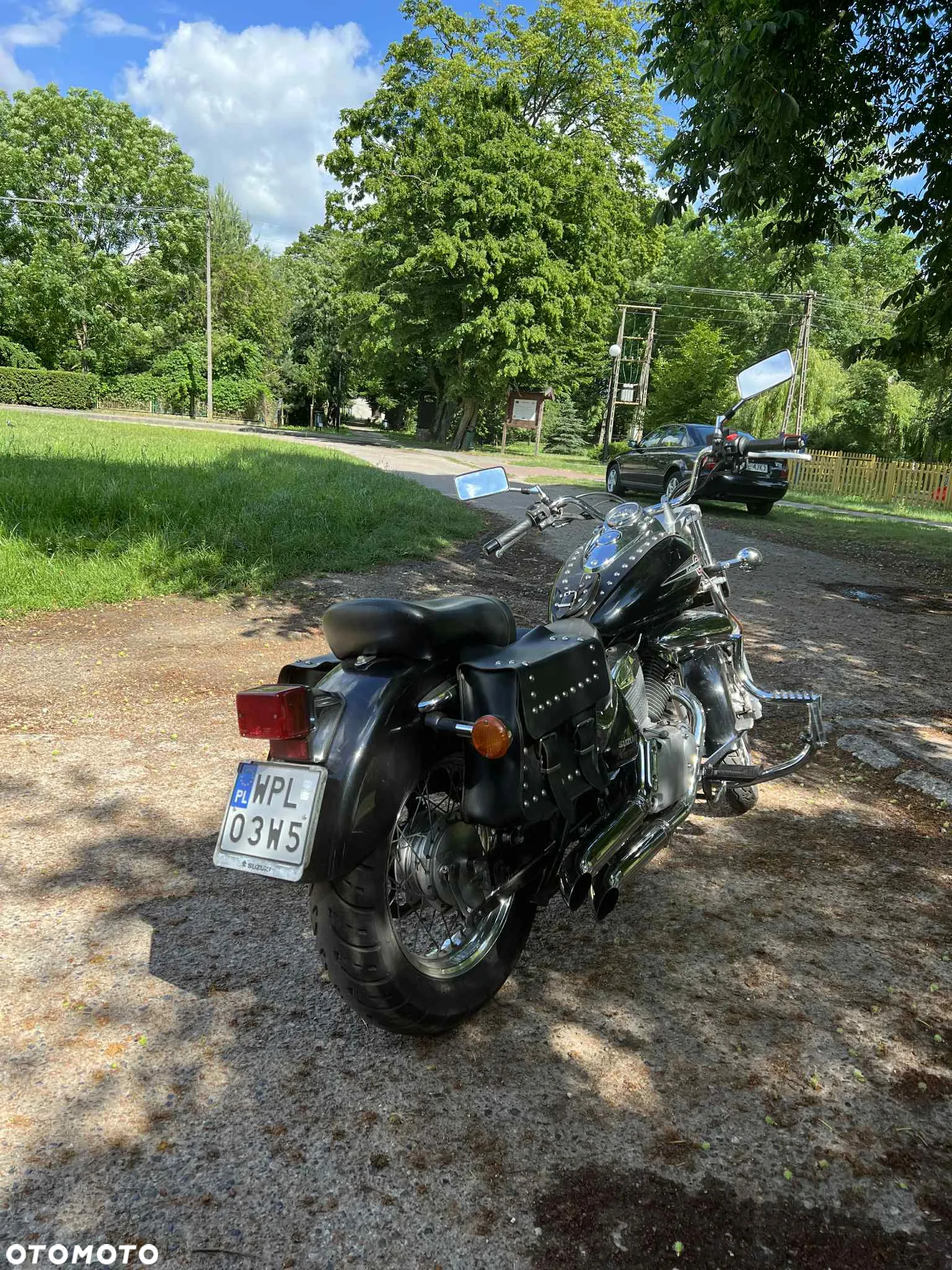 Suzuki Intruder - 2