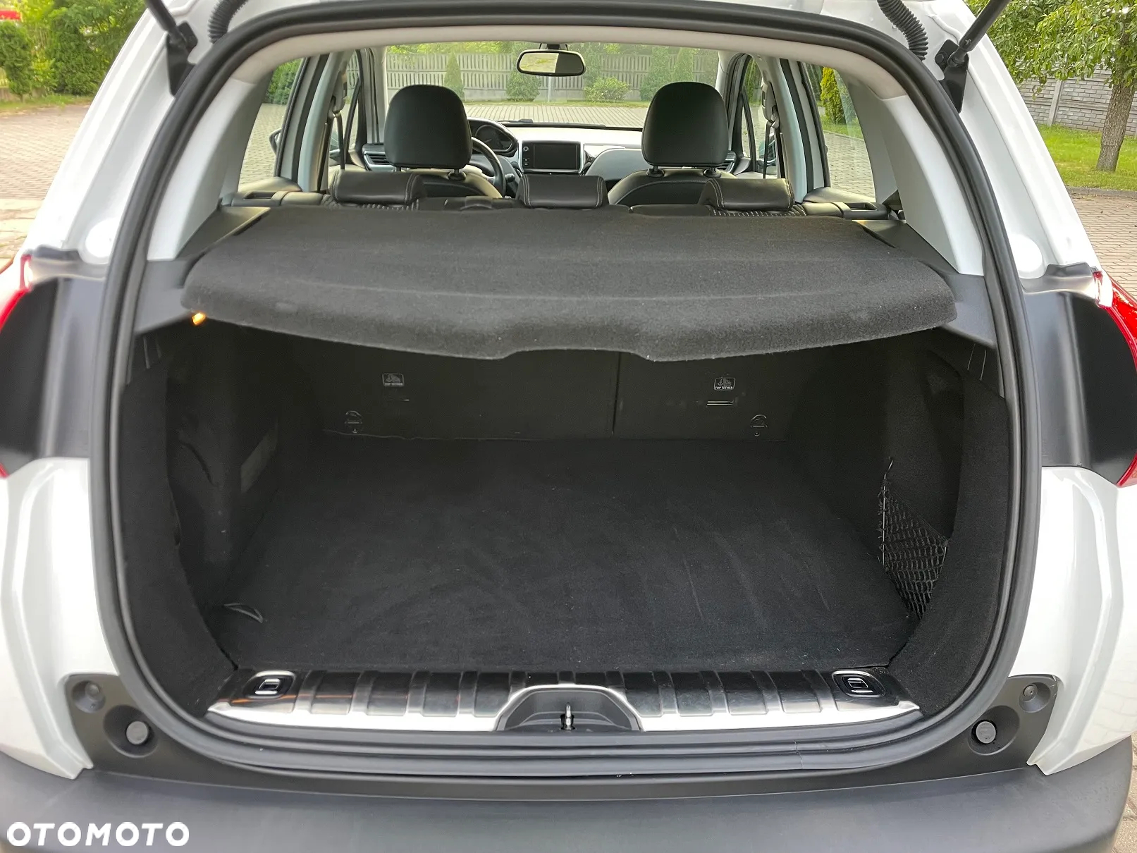 Peugeot 2008 - 24