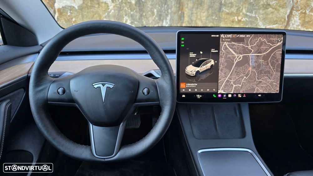 Tesla Model 3 - 12