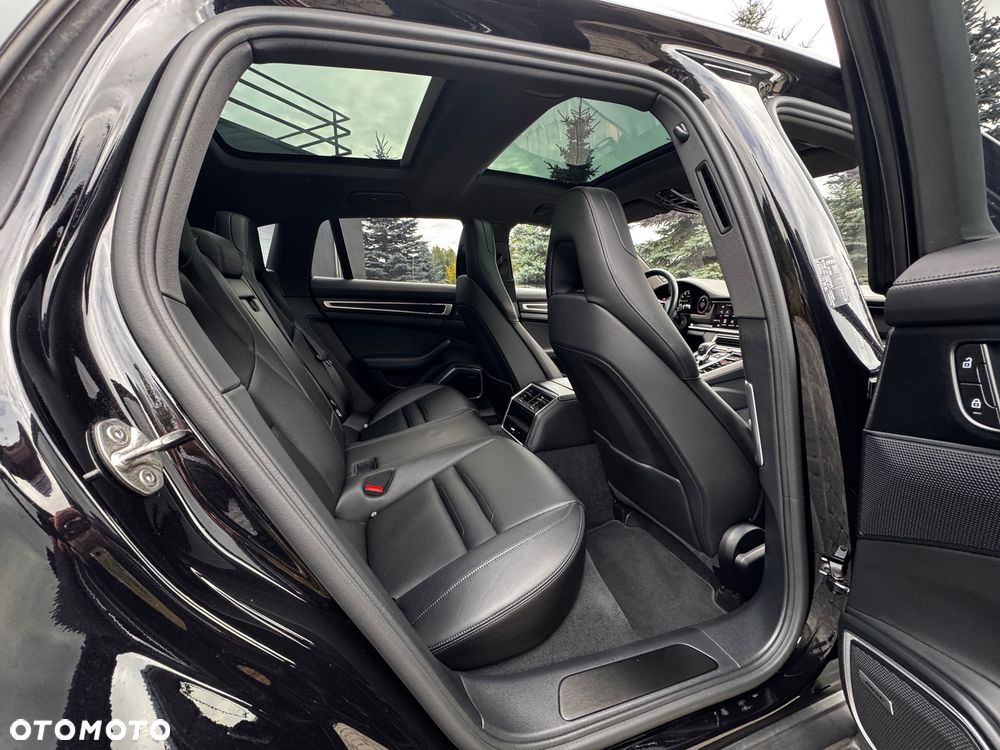 Porsche Panamera 4 E-Hybrid Platinum Edition - 28