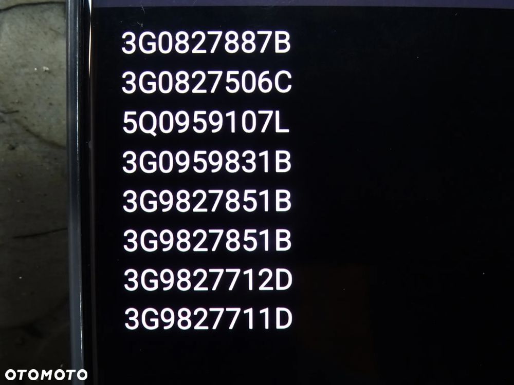 5Q0959107L klapa elektryczna wiazka silownik sterownik  Kombi VW Passat B8 czesci - 6