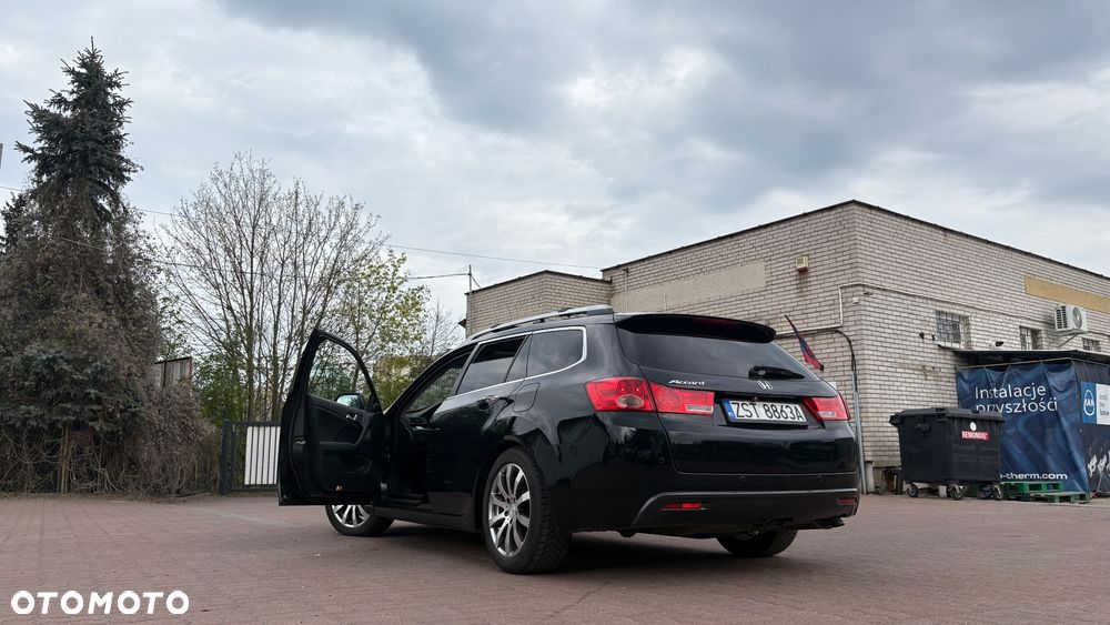 Honda Accord 2.2d Executive Nav - 17